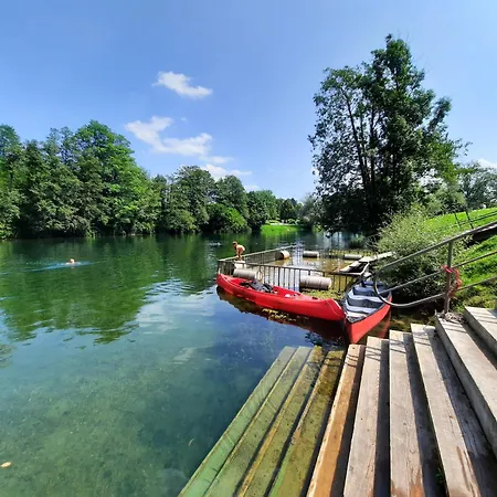 Pocitniska Hisa Parkfield Dragovan Метлика